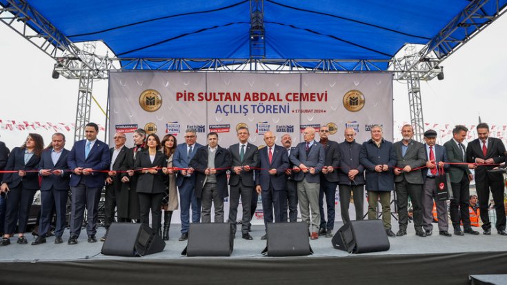 Özgür Özel, Pir Sultan Abdal Cemevi açılışında konuştu; ‘Anayasal eşit vatandaşlık hakkı tanınana ve sonuna kadar yaşanana kadar bu toplumun yanındayız, omuz omuzayız, kol kolayız'