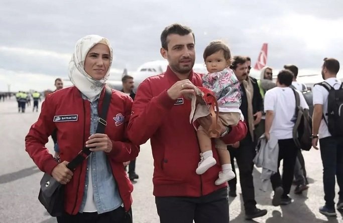 Selçuk Bayraktar ile Sümeyye Erdoğan Bayraktar'ın ikinci çocukları dünyaya geldi