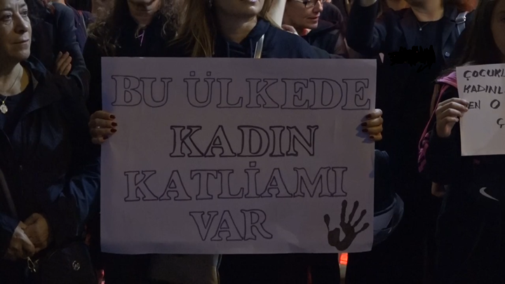 Sevda Erdan Kılıç "En büyük suçlu mensubu olduğun partidir" Sevda Erdan Kılıç "En büyük suçlu mensubu olduğun partidir"