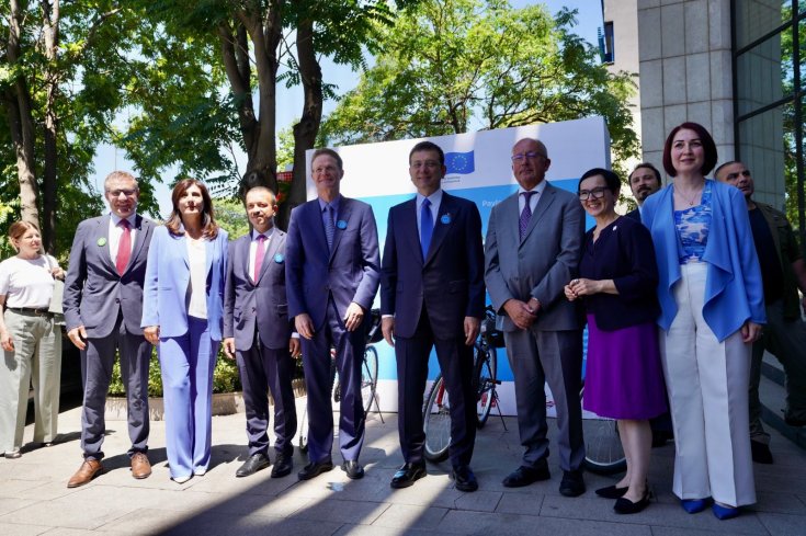 TBB ve İBB Başkanı Ekrem İmamoğlu, ‘Avrupa Hareketlilik Haftası 2024’ tanıtım toplantısında konuştu; ‘Milyonlarca mülteci var, huzursuz oluyoruz’ demesini duymak, bizi rahatsız ediyor! TBB ve İBB Başkanı Ekrem İmamoğlu, ‘Avrupa Hareketlilik Haftası 2024’ tanıtım toplantısında konuştu; ‘Milyonlarca mülteci var, huzursuz oluyoruz’ demesini duymak, bizi rahatsız ediyor!
