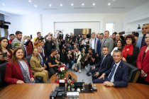 Özgür Özel, Afyonkarahisar Belediye Başkanı Burcu Köksal'ı ziyeretinde konuştu; 'Bütün Afyon Kazandı'