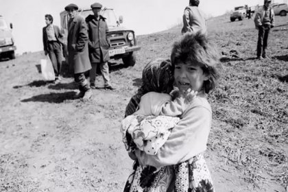 32 yıl önce Hocalı Katliamında, Azeri siviller Ermenistan’a bağlı kuvvetler tarafından toplu şekilde öldürüldü