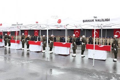 Bugün 9 şehidimiz, Şırnak 23’üncü Piyade Tümen Komutanlığında düzenlenen tören sonrası memleketlerine uğurlandı