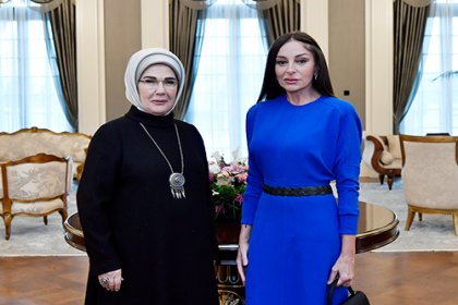 Emine Erdoğan, Azerbaycan Cumhurbaşkanı’nın eşi Mihriban Aliyeva ile görüştü