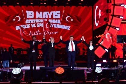 İmamoğlu Maltepe Etkinlik Alanı’ndaki 19 Mayıs Atatürk'ü Anma, Gençlik ve Spor Bayramı 105’inci yıl kutlamalarına katıldı