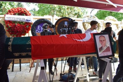 Irak asıllı öğrencinin öldürdüğü okul müdürü İbrahim Oktugan, son yolculuğuna uğurlandı