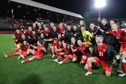 Kadın A Millî Takımımız, Macaristan'ı 2-1 Mağlup Etti