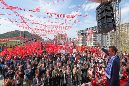 Özgür Özel Antalya Gazipaşa’da: “Türkiye İttifakında İyi İnsanlar Var”