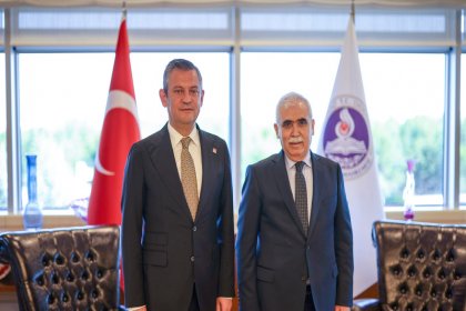 Özgür Özel, AYM Başkanı Kadir Özkaya’yı Ziyaret Etti