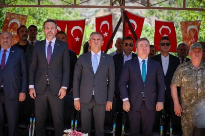 Özgür Özel, Başbağlar anmasına katıldı