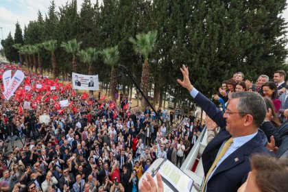 Özgür Özel: “İzmir, Partimizi İktidara Taşıyacağımız Sancak Gemimiz”