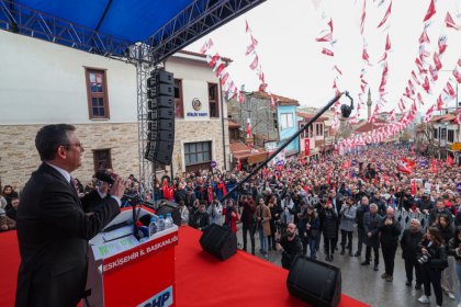 Özgür Özel’den Tayyip Erdoğan’a 'Zübük' yanıtı: 'Erdoğan’a bir ayna yollayın'