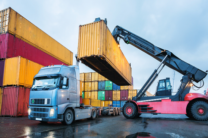 Şubat ayında genel ticaret sistemine göre ihracat %13,6 arttı, ithalat %9,2 azaldı