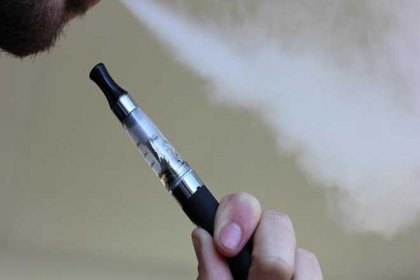 Uzun süreli e-sigara kullanımı akciğer sönmesine bile neden olabiliyor!