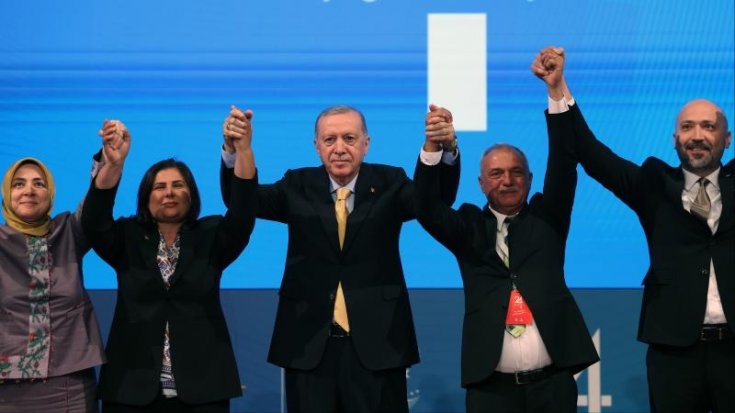 6'sı CHP'den 9 belediye başkanı daha AKP'ye geçti