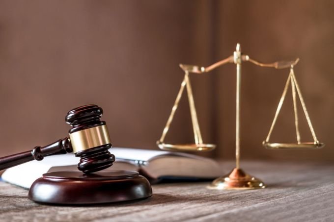 Bugün 5 Nisan Avukatlar Günü Bugün 5 Nisan Avukatlar Günü