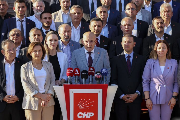 CHP'li 81 İl Başkanından Ortak Açıklama: Kayyum ya da Butlan Kararını Tanımayacağız! CHP'li 81 İl Başkanından Ortak Açıklama: Kayyum ya da Butlan Kararını Tanımayacağız!