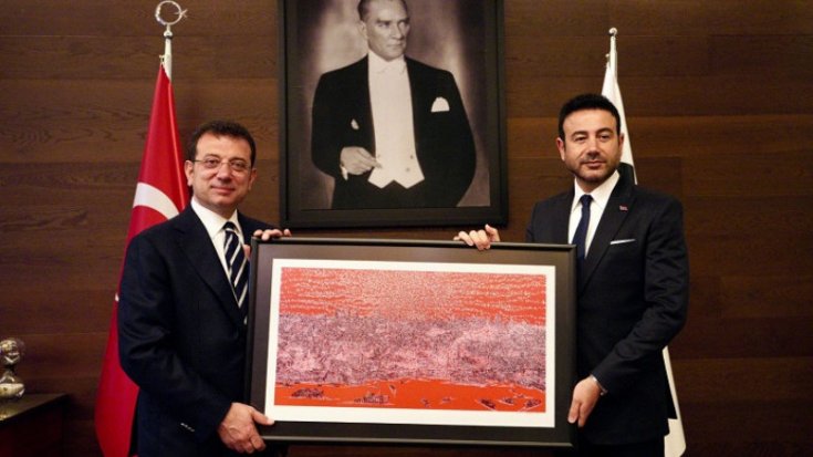Ekrem İmamoğlu; Kumpaslarınız bu bileği bükemeyecek, demokrasi yumruğundan kurtulamayacaksınız! Ekrem İmamoğlu; Kumpaslarınız bu bileği bükemeyecek, demokrasi yumruğundan kurtulamayacaksınız!