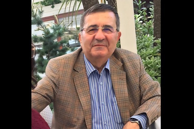Eski CHP Samsun Milletvekili ve eski Vezirköprü Belediye Başkanı Suat Binici, tedavi gördüğü hastanede hayatını kaybetti Eski CHP Samsun Milletvekili ve eski Vezirköprü Belediye Başkanı Suat Binici, tedavi gördüğü hastanede hayatını kaybetti
