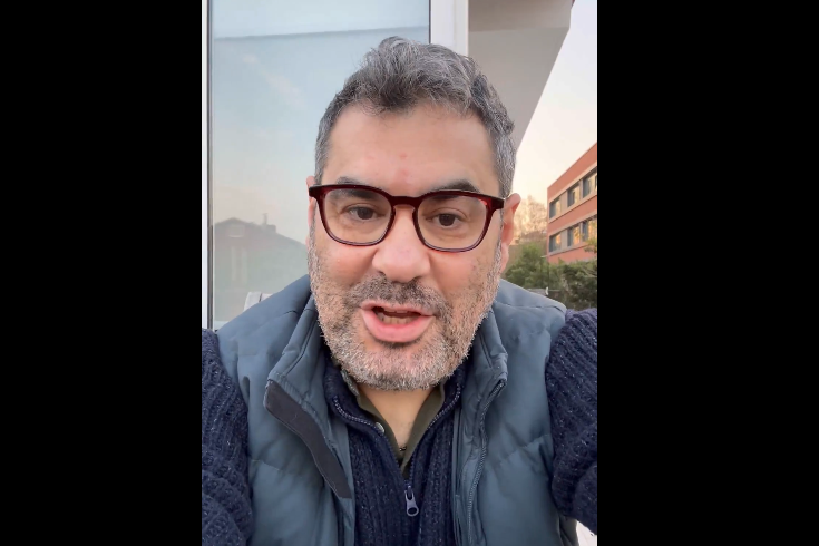 Gazeteci Enver Aysever, 'halkı kin ve düşmanlığa alenen tahrik etme' suçundan tutuklandı Gazeteci Enver Aysever, 'halkı kin ve düşmanlığa alenen tahrik etme' suçundan tutuklandı