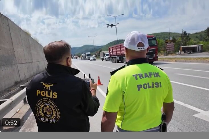 İçişleri Bakanı Ali Yerlikaya duyurdu; Bayram tatilinin ilk 4 gününde trafik kazalarında 32 kişi öldü İçişleri Bakanı Ali Yerlikaya duyurdu; Bayram tatilinin ilk 4 gününde trafik kazalarında 32 kişi öldü