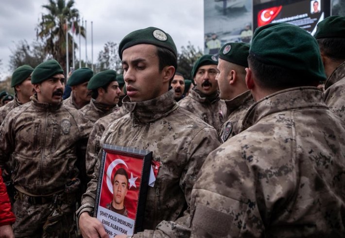 İstanbul Valiliği: Narkotik operasyonunda polis Emre Albayrak şehit düştü