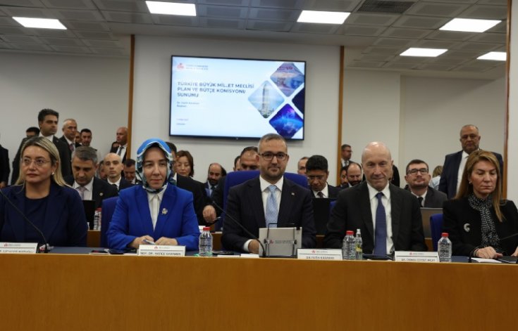 Merkez Bankası Başaknı Karahan, TBMM Plan ve Bütçe Komisyonuna, TCMB Kanunu gereğince Bankanın faaliyetlerine ilişkin sunum yaptı Merkez Bankası Başaknı Karahan, TBMM Plan ve Bütçe Komisyonuna, TCMB Kanunu gereğince Bankanın faaliyetlerine ilişkin sunum yaptı