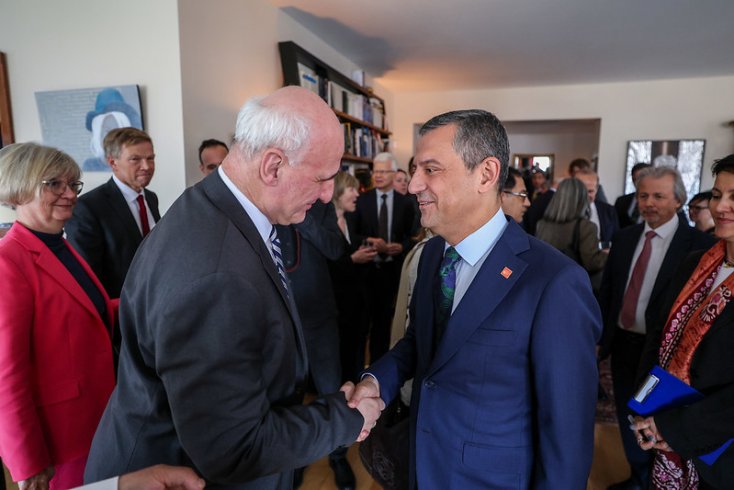 Özgür Özel, AB Büyükelçileri ile bir araya geldi
