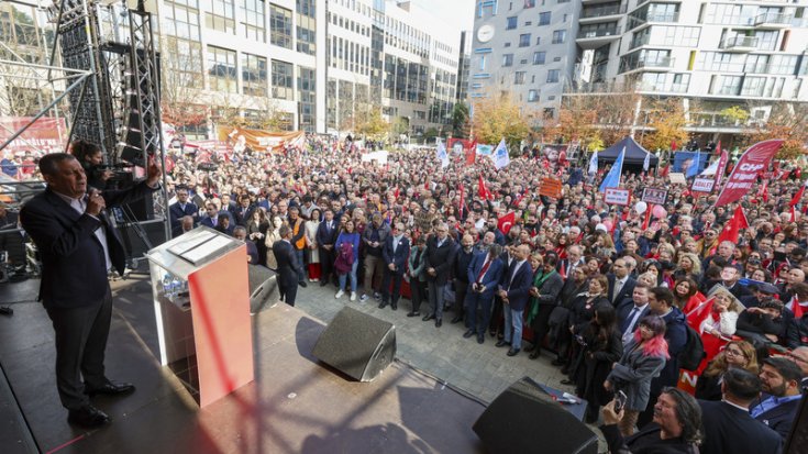 Özgür Özel: Brüksel’deki Kalabalık, Türkiye’deki Milyonların Yüreğini Isıtıyor! Özgür Özel: Brüksel’deki Kalabalık, Türkiye’deki Milyonların Yüreğini Isıtıyor!