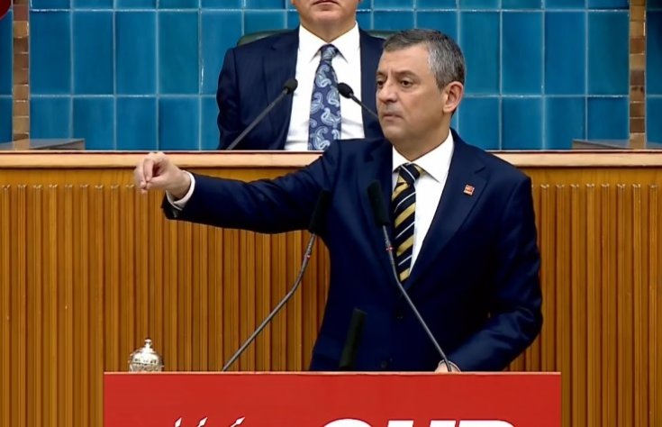 Özgür Özel, TBMM grup toplantısında konuştu; 19 Mart darbesi ile her vatandaşın cebinden 20 bin TL çıktı! Özgür Özel, TBMM grup toplantısında konuştu; 19 Mart darbesi ile her vatandaşın cebinden 20 bin TL çıktı!