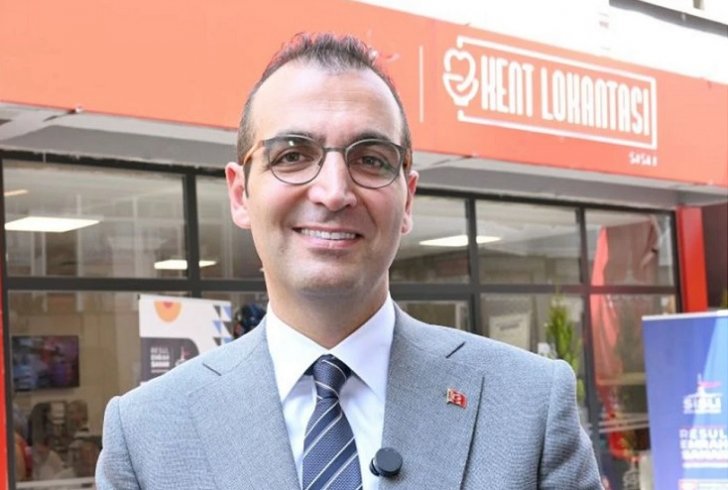 Resul Emrah Şahan'ın Şişli Belediye Başkanlığından uzaklaştırılmasına ilişkin davada İdare Mahkemesi, AYM'nin kararını bekleyecek Resul Emrah Şahan'ın Şişli Belediye Başkanlığından uzaklaştırılmasına ilişkin davada İdare Mahkemesi, AYM'nin kararını bekleyecek