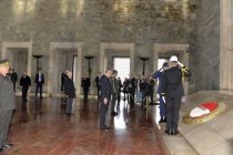 KKTC Cumhurbaşkanı Tufan Erhürman, ilk resmi ziyaretinde Ankara'da programına Anıtkabir'i ziyaret ederek başladı