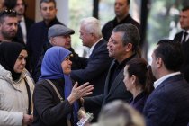 Özgür Özel, Durbay Ailesi ile birlikte taziyeleri kabul etti