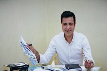 Selahattin Demirtaş: Siz sürekli ileriye bakın, hızla hedefe doğru ilerleyin!