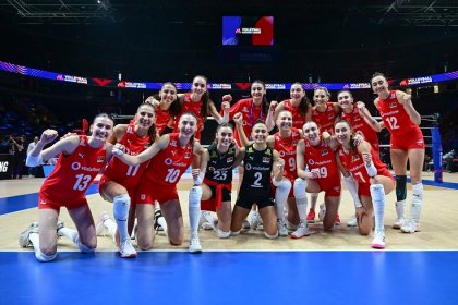 A Milli Kadın Voleybol Takımımız, 2025 FIVB Milletler Ligi'nde Fransa'yı 3-1 yendi