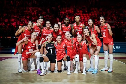 A Milli Kadın Voleybol Takımımız, İspanya'yı 3-0 yendi