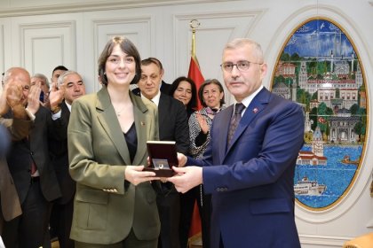 AKP'li Hilmi Türkmen, 'Üsküdar Belediyesi hacizlik oldu' dedi, borç kendi dönemine ait çıktı!