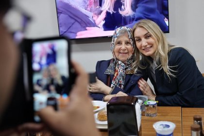 Dilek İmamoğlu, Bakırköy'de Kent Lokantasının açılışına katıldı