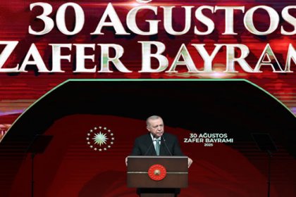 Erdoğan: İçinde bulunduğumuz asrı, Türkiye Yüzyılı yapana kadar durmadan, dinlenmeden çalışacağız!