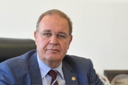 Faik Öztrak: Türkiye ile Tekirdağ arasında uçurum var!