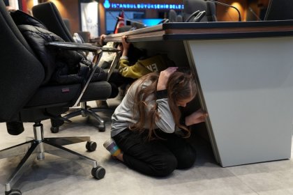 İBB, İstanbul’un çocuklarına her yıl eğitim öğretim döneminde Depremden Korunma ve Güvenli Yaşam Eğitimleri veriyor