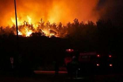 İzmir, Hatay, Bodrum, Manisa: Türkiye'nin dört bir yanında orman yangınları söndürülemiyor!