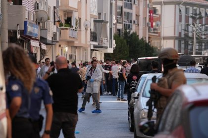 İzmir'de 2 polisin şehit olduğu silahlı saldırıda gözaltı sayısı 9 oldu