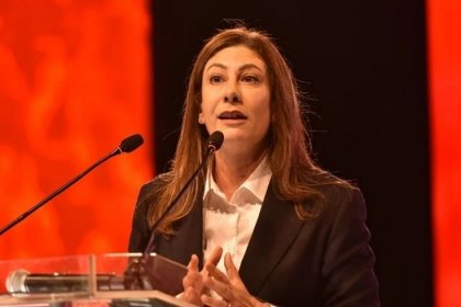 KKTC'de, CTP yeni Genel Başkanını seçti: Sıla Usar İncirli oyların yüzde 52'sini alarak genel başkan seçildi!