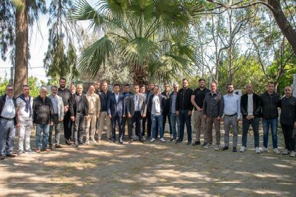 Kuşadası Belediye Başkanı Ömer Günel, ilçedeki minibüsçü esnafına müjdeyi verdi