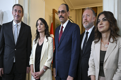 MİT Başkanı Kalın, DEM Parti TBMM Grubu'nu ziyaret etti