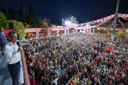 Özel Bakırköy'de konuştu: “Biz Teslim Olmayacağız, Yenilmeyeceğiz Ama Siz Murat Çalık’ın Annesinin Gözyaşlarında Boğulacaksınız”