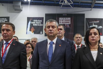 Özgür Özel, CHP Kastamonu il kongresinden Erdoğan'a seslendi: Cesareti varsa karşımıza çıksın; defterini, notunu milletimiz versin diyorum!