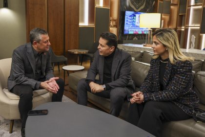 Özgür Özel, dün tahliye olan Esenyurt Belediye Başkanı Ahmet Özer ile görüştü