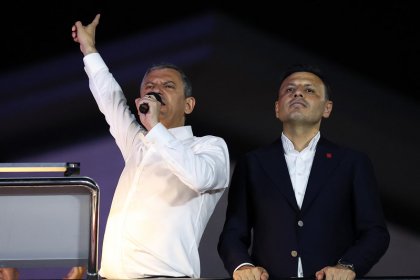 Özgür Özel: İki Özgür Size Diyoruz Ki ‘Toplanın Çocuklar, Kazanana Kadar Buradayız'!